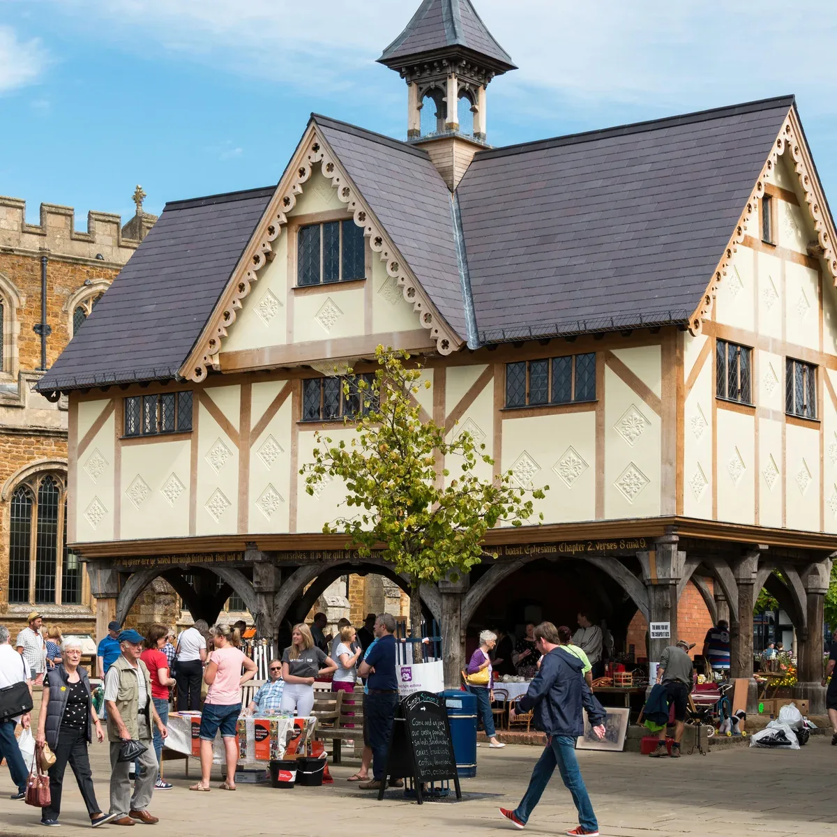 Short-let and Airbnb apartment location in Market Harborough managed by Renzo