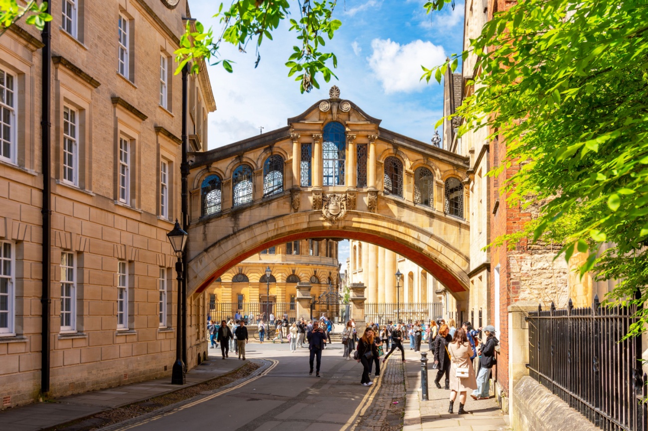 Short-let and Airbnb apartment location in Oxford managed by Renzo